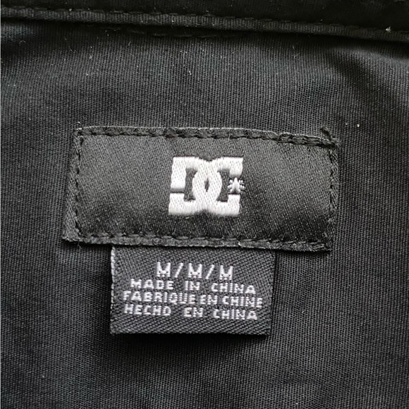 DC Black Shirt Size M - Picture 4 of 4